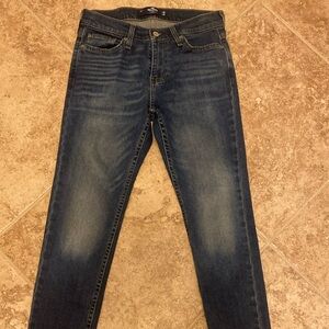 Hollister Epic Flex Skinny Straight Jeans, Size 28 x 32 EXCELLENT condition